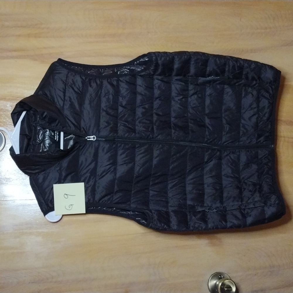 Saks Fifth Avenue women's vest